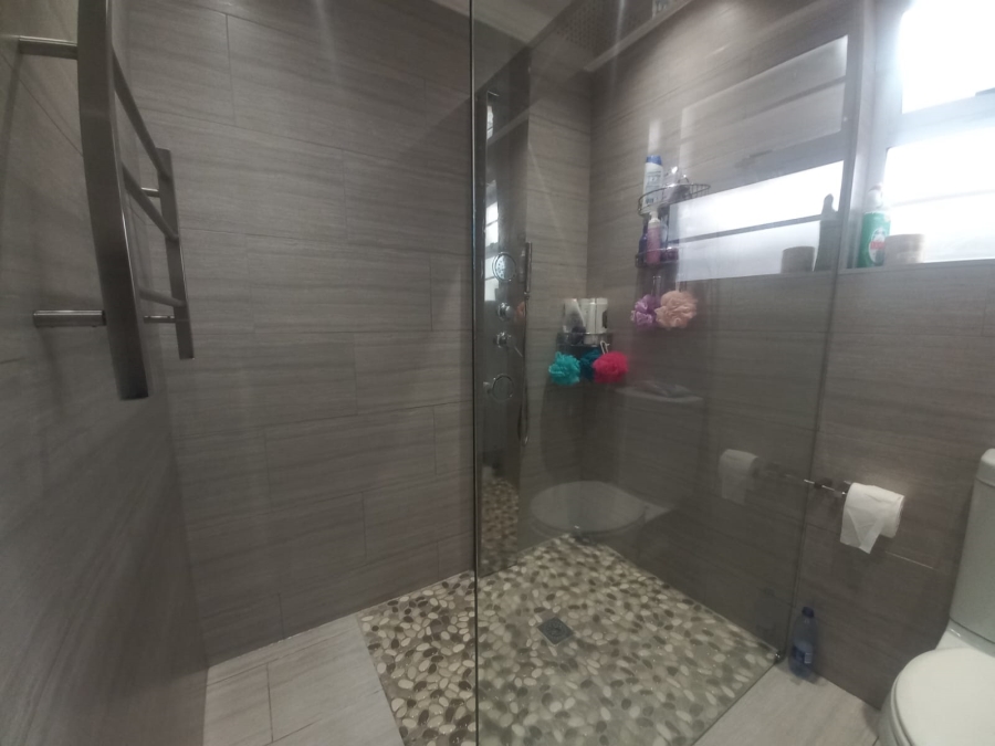 3 Bedroom Property for Sale in Portlands Western Cape